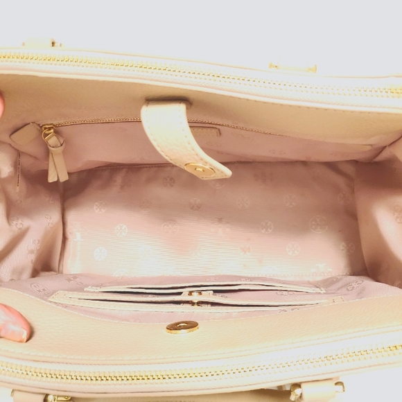 Tory Burch Mercer Bag, Light Oak - Picture 5 of 6